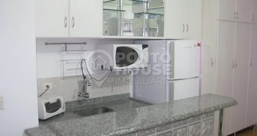 Apartamento à venda e locação no bairro Saúde semi-mobiliado próximo ao metrô