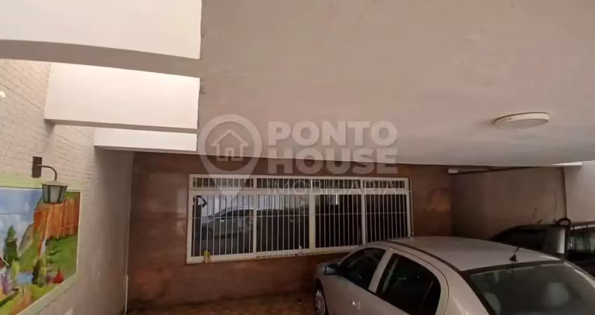 Sobrado à venda de 370 ², com 2 suítes, 4 vagas e quintal, no jardim da saúde
