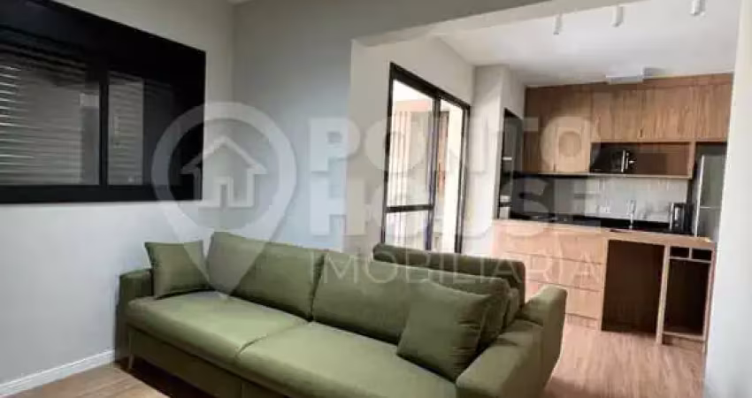 Apartamento à venda 2 dormitórios (1 suíte), 2 salas e 1 vaga, próximo ao metrô