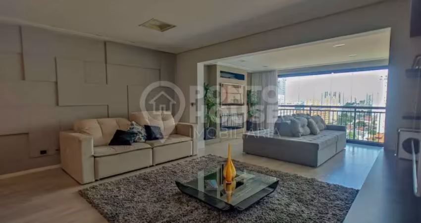Apartamento mobilado, 94 metros, amplo terraço, 3 dormitórios, 1 suíte e 2 vagas
