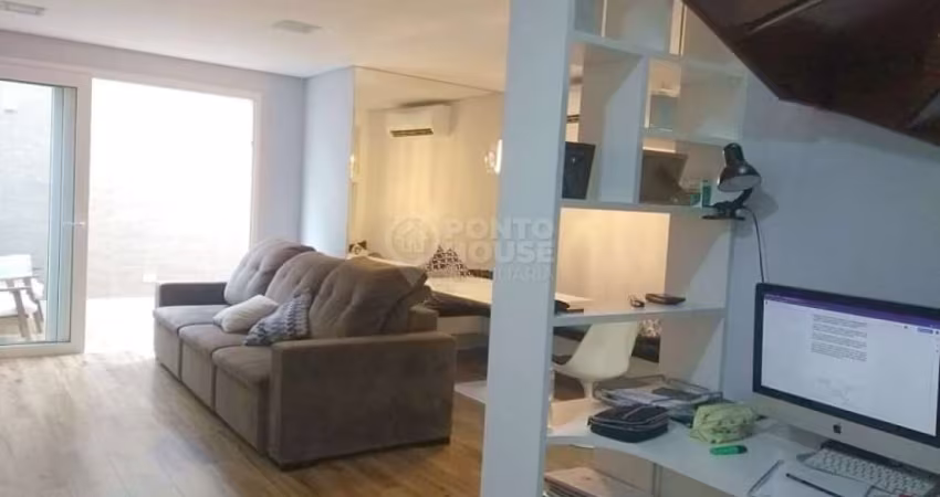 Sobrado à vendano bairro  Jardim da Saúde com 3 dormitórios, 1 suíte e 2 vagas