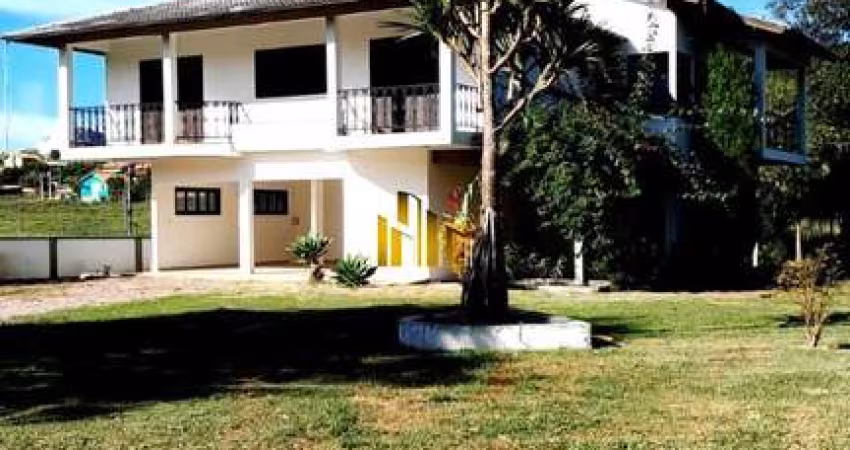Sitio com 5.000m² na Santa Apolônia