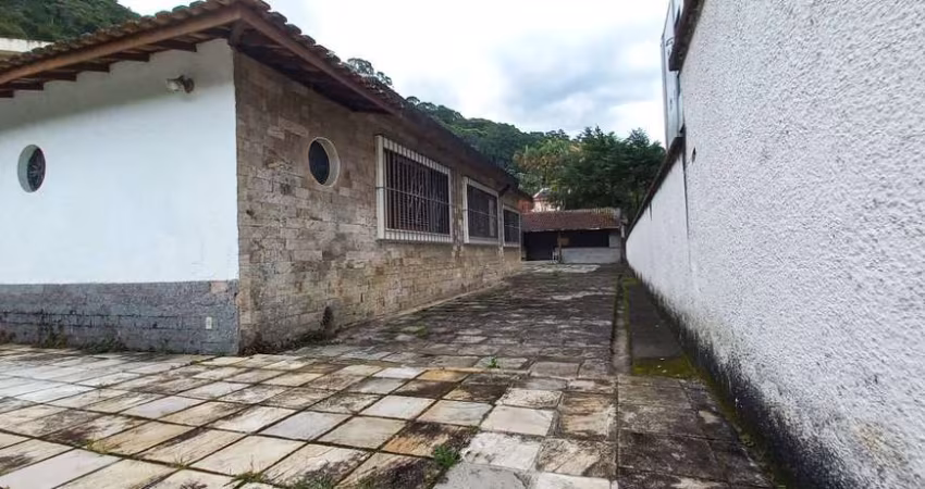 CASA COM 3 DORMITÓRIOS À VENDA, 164 M² POR R$ 1.200.000,00 - TAUMATURGO - TERESÓPOLIS/RJ