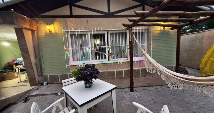 CASA COM 4 DORMITÓRIOS À VENDA, 150 M² POR R$ 670.000,00 - GRANJA GUARANI - TERESÓPOLIS/RJ