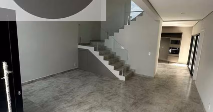 Casa com 3 suítes em condomínio fechado no Morumbi