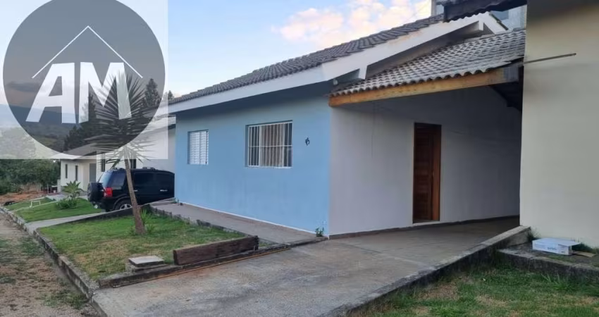 Aluga-se  casa com 02 dormitórios Riberao dos Porcos