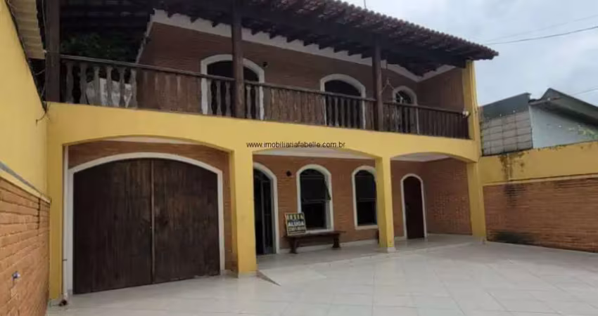 Casa com 4 quartos para alugar na Avenida Adhemar Pereira de Barros, 381, Jardim Santa Maria, Jacareí