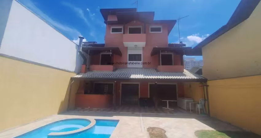 Casa com 3 quartos à venda na Rua Nelson Rodrigues, 35, Loteamento Villa Branca, Jacareí