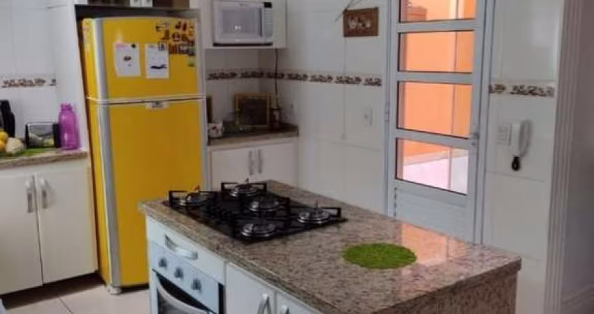 Casa para Venda em Mogi das Cruzes, Jardins do Paraíso, 3 dormitórios, 1 suíte, 1 banheiro, 3 vagas