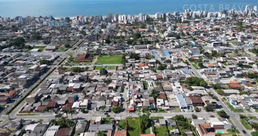 Terreno à venda na Rua Realeza, 757, Tabuleiro, Matinhos