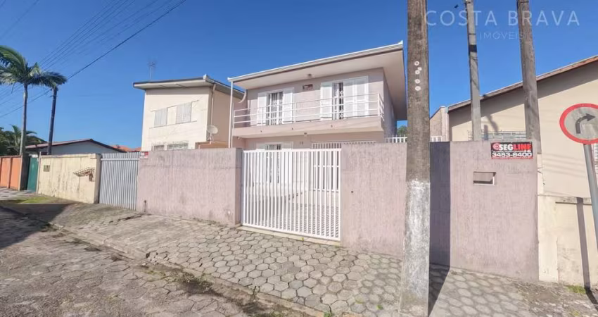 Amplo sobrado em localização central nobre!