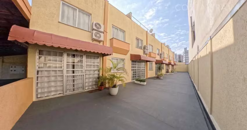 Casa com 3 quartos à venda na Avenida Londrina, 322, Caiobá, Matinhos