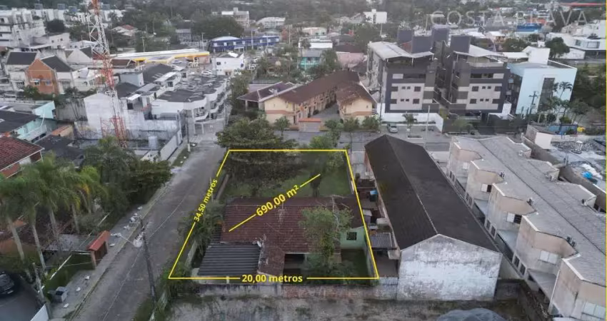 Terreno à venda na Rua Andirá, Caiobá, Matinhos