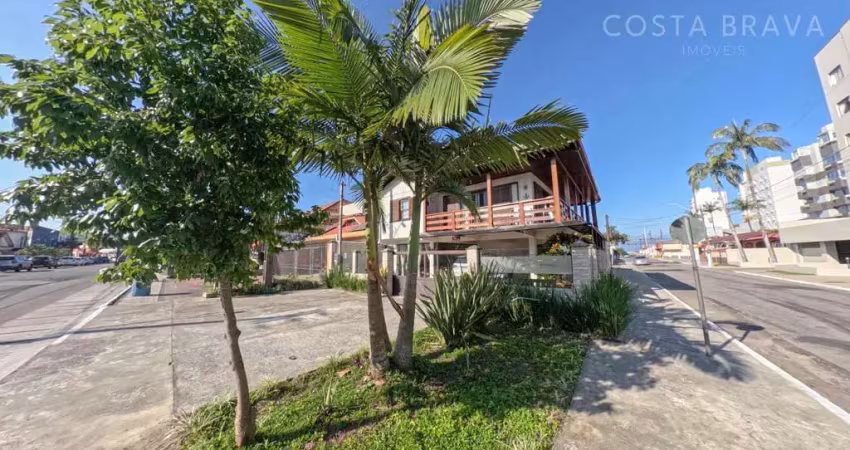 Casa com 4 quartos à venda na Rua Bandeirantes, 2058, Centro, Matinhos