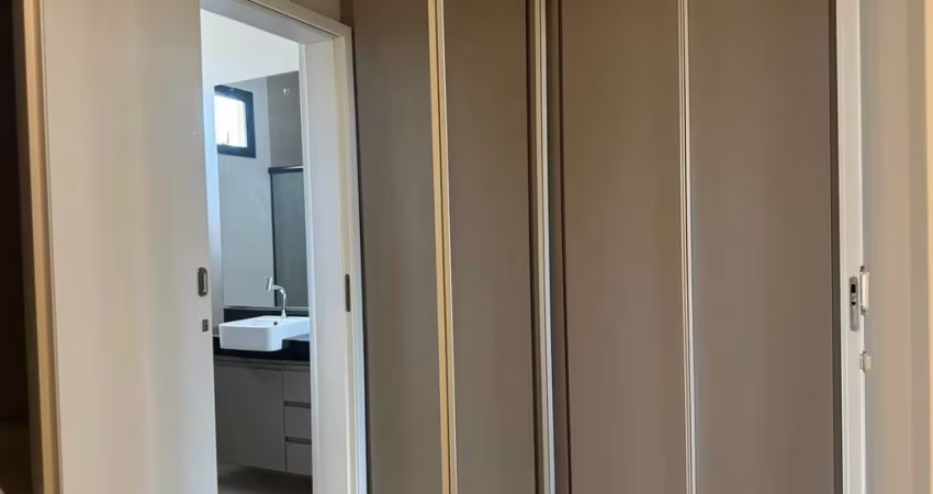 Casa para Venda em Uberlândia, Vigilato Pereira, 3 dormitórios, 3 suítes, 4 banheiros, 3 vagas