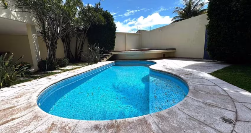 Casa para Venda em Uberlândia, Jardim Karaíba, 4 dormitórios, 2 suítes, 5 banheiros, 6 vagas