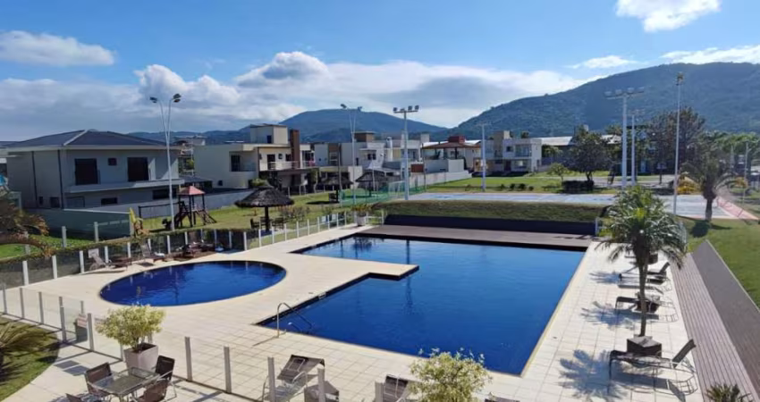Casa em Condomínio para Venda em Florianópolis, São João do Rio Vermelho, 4 dormitórios, 2 suítes, 3 banheiros, 2 vagas
