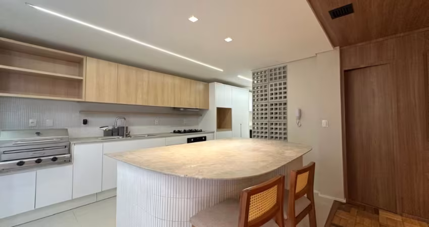 Apartamento 3 Dormitórios - próximo a ponte Hercilio Luz