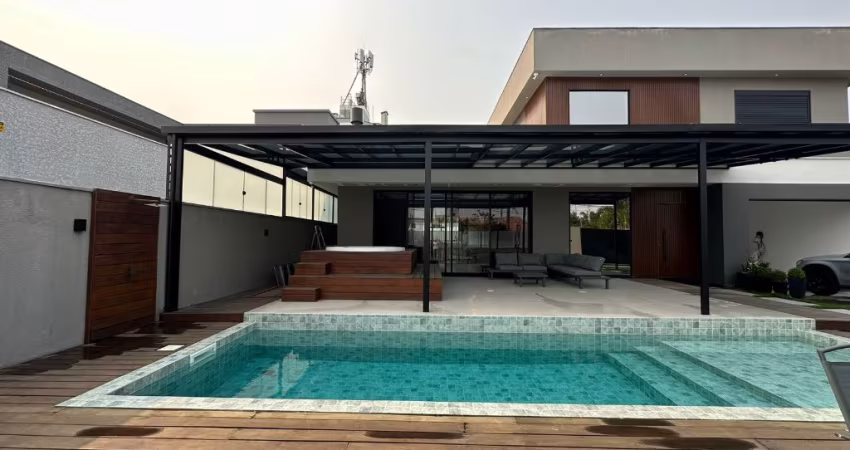 Casa de Alto Padrão à Venda na Região Mais Nobre dos Ingleses – Florianópolis/SC