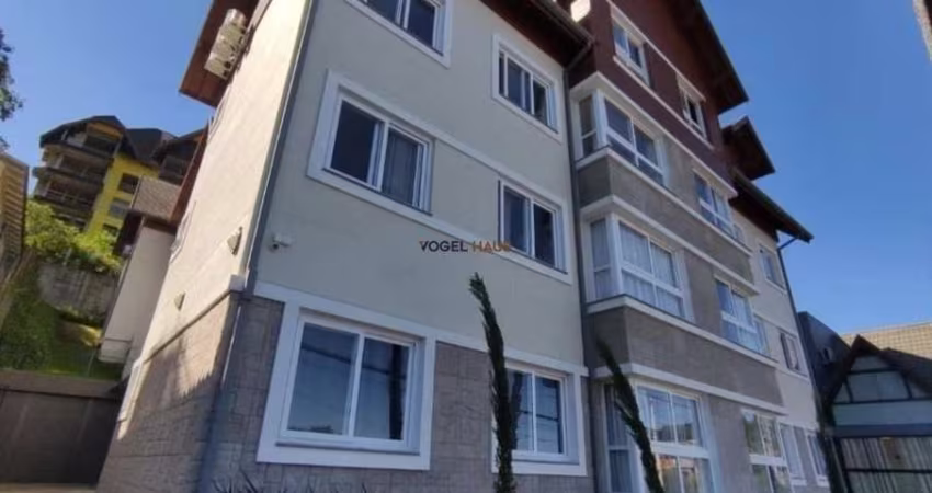 Apartamento mobiliado à venda no Centro de Gramado