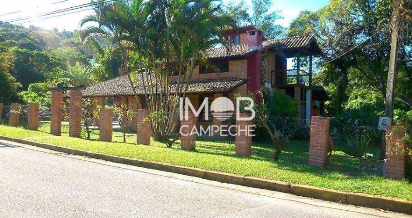 Casa com 4 Dormitórios na Lagoa da Conceição - Florianópolis SC
