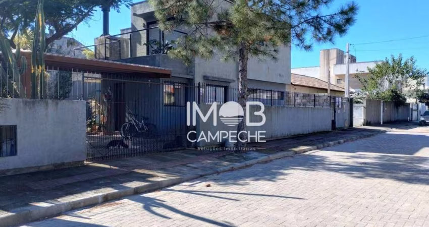 Casa com 4 quartos à venda, 200 m² - Rio Tavares - Florianópolis/SC