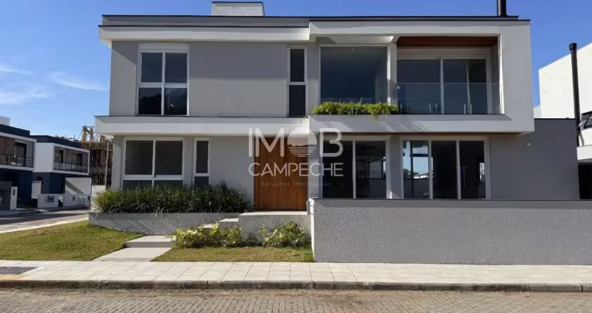 Casa com 4 quartos à venda na Via 4, 267, Rio Tavares, Florianópolis