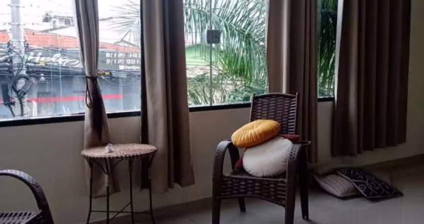 Alugo casa no Bosque dos Ipês