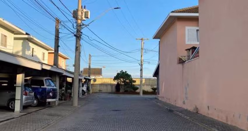 Vendo casa sobrado no  Quinta dos Ypes - ZONA SUL