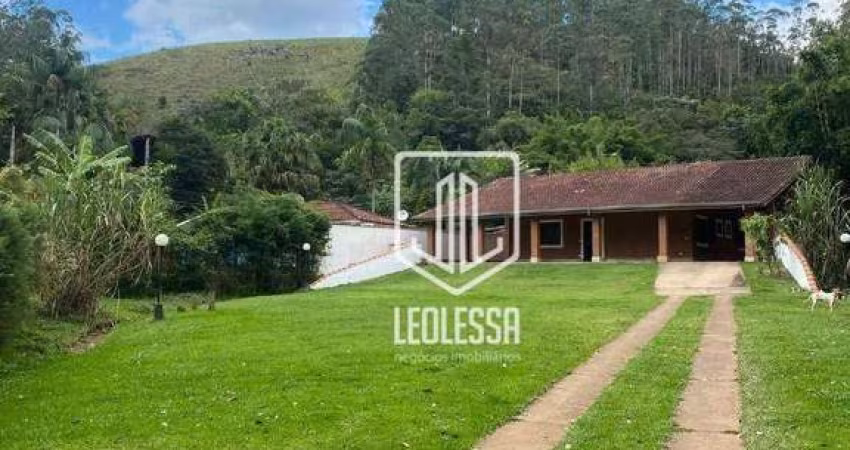 Chácara com 3 dormitórios à venda, 6500 m² por R$ 2.000.000 - Zona Rural - Monteiro Lobato/SP