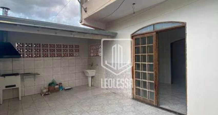 Sobrado com 3 dormitórios para alugar, 190 m² por R$ 2.800,00/mês - Jardim Ismênia - São José dos Campos/SP
