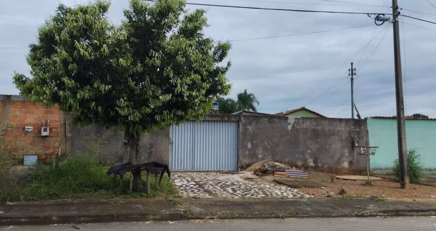 Lote no Bairro Independência Lote à Venda, 374 por R$ 160.000 no setor Independência - 1º Complemento Setor das Mansões AD10979