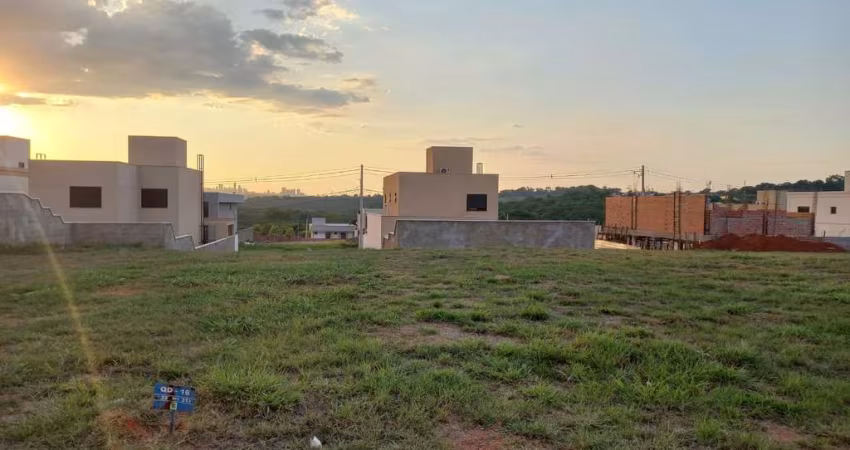 Ágio Lote Jardins Capri Lote à Venda, 259.15 por R$ 265.000 no setor Jardins Nápoles AD18528
