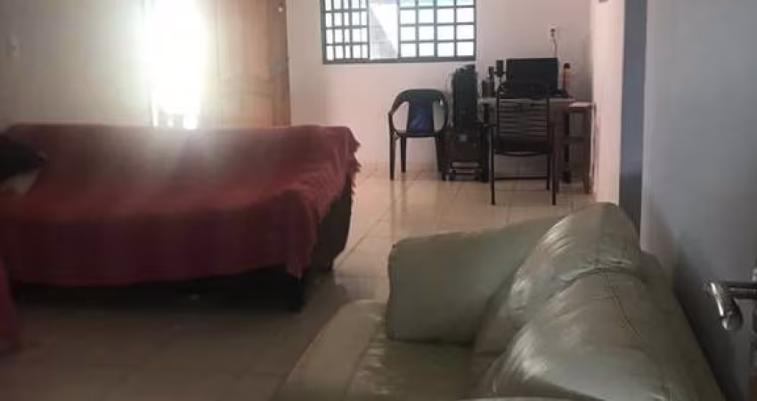 casa 3/4 a venda jardim presidente Casa de Rua com 3 Quarto(s) e 3 banheiro(s) à Venda, 230 por R$ 650.000 no setor Setor Faiçalville AD19303
