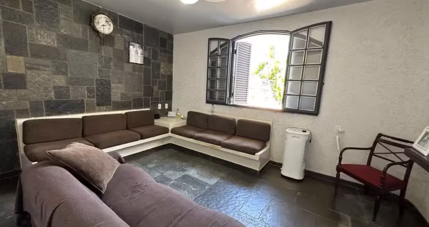 Casa térrea, lote grande no jardim américa casa de rua com 6 quarto(s) e 6 banheiro(s) à venda, 1282.5 por r$ 2.800.000 no setor jardim américa ax19937