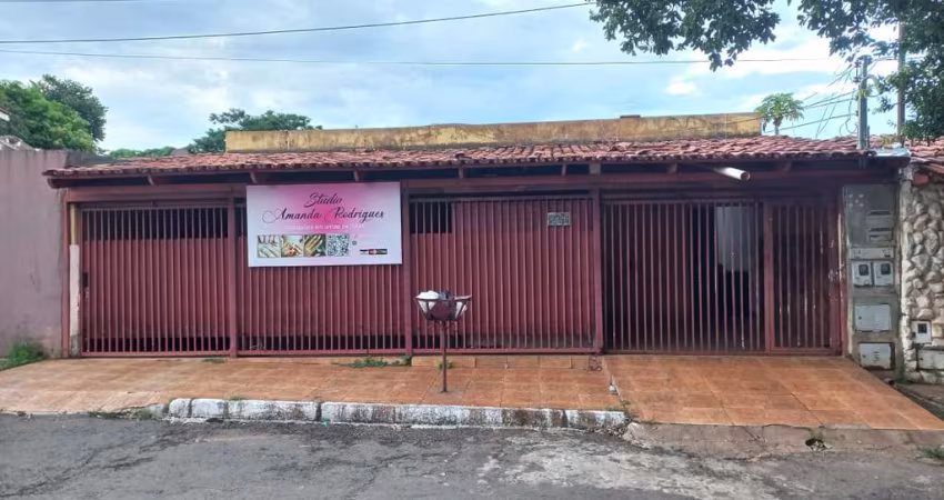 Casa no Goiania 2 Casa de Rua com 4 Quarto(s) e 3 banheiro(s) à Venda, 190 por R$ 385.000 no setor Setor Goiânia 2 AD20070