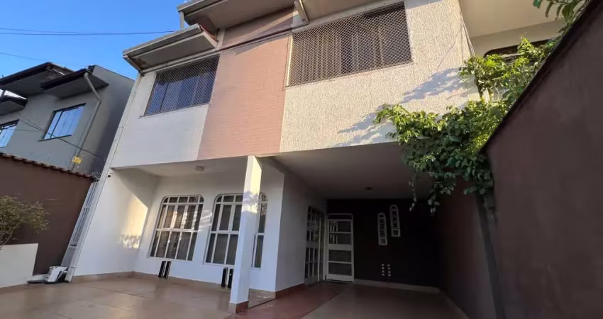 Casa de rua - jardim américa casa de rua com 6 quarto(s) e 5 banheiro(s) à venda, 394 por r$ 1.299.000 no setor jardim américa fl23699