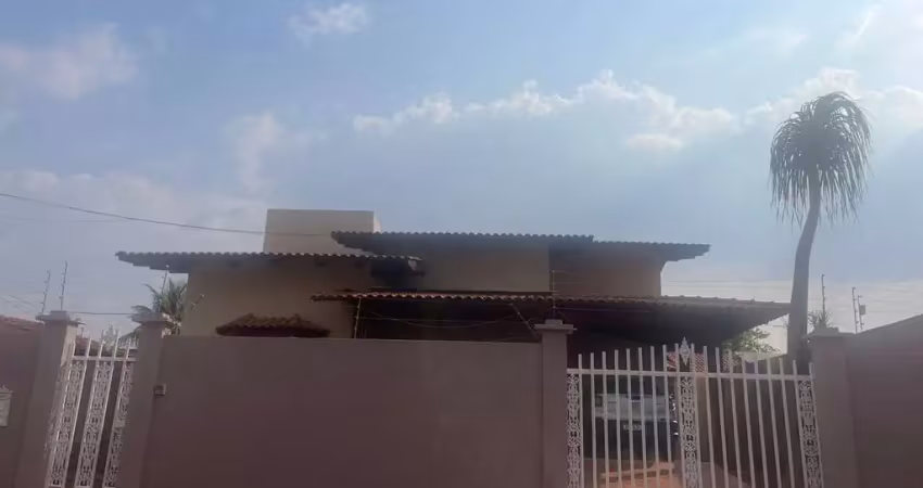 Casa trindade casa de rua com 5 quarto(s) e 2 banheiro(s) à venda, 194.2 por r$ 750.000 no setor vila pai eterno ad24122