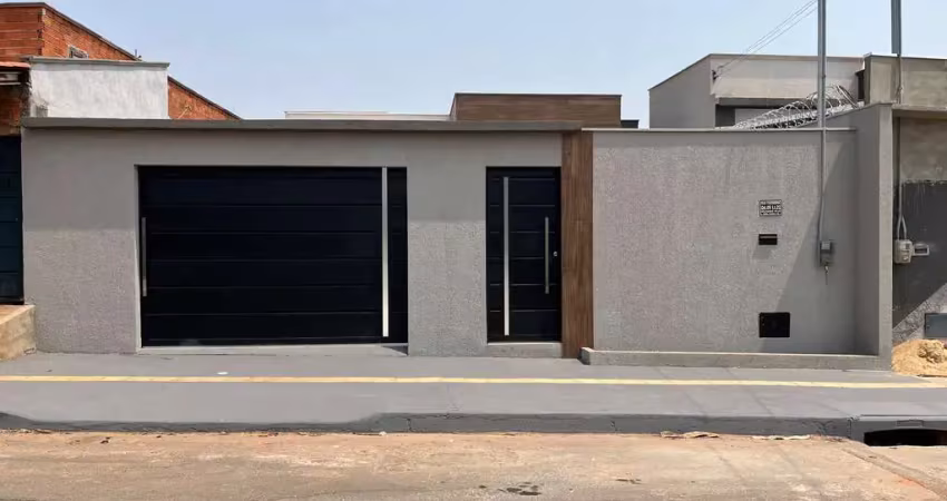 CASA RESIDENCIAL PARK SOLAR  Casa de Rua com 3 Quarto(s) e 2 banheiro(s) à Venda, 113 por R$ 600.000 no setor Residencial Park Solar IN24377