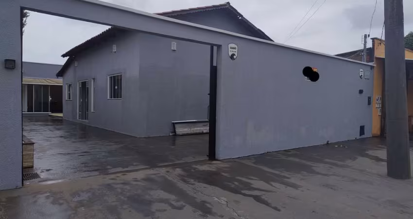 Residência Casa de Rua com 3 Quarto(s) e 3 banheiro(s) à Venda, 146.97 por R$ 490.000 no setor Jardim Real AD24718