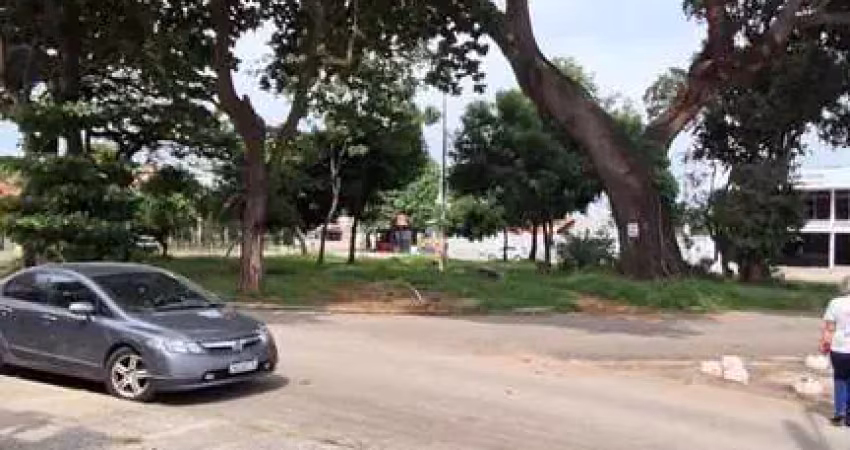 CASA JARDIM AMÉRICA 468 m2 Casa de Rua com 1 Quarto(s) e 3 banheiro(s) à Venda, 468 por R$ 1.100.000 no setor Jardim América ST25509