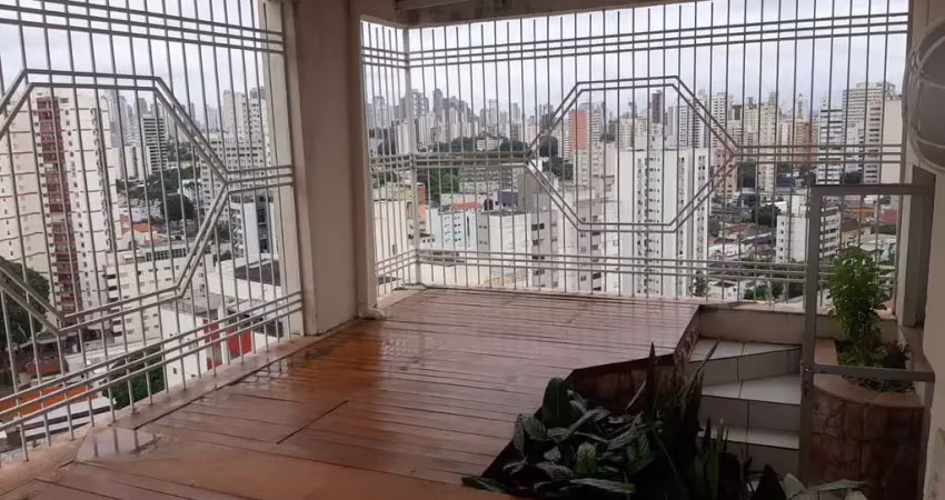 Clássica cobertura no Setor Central , excelente rua , calma e segura com 170m2 ! Cobertura com 4 Quarto(s) e 5 banheiro(s) à Venda, 170 por R$ 720.000 no setor Setor Central AU25587