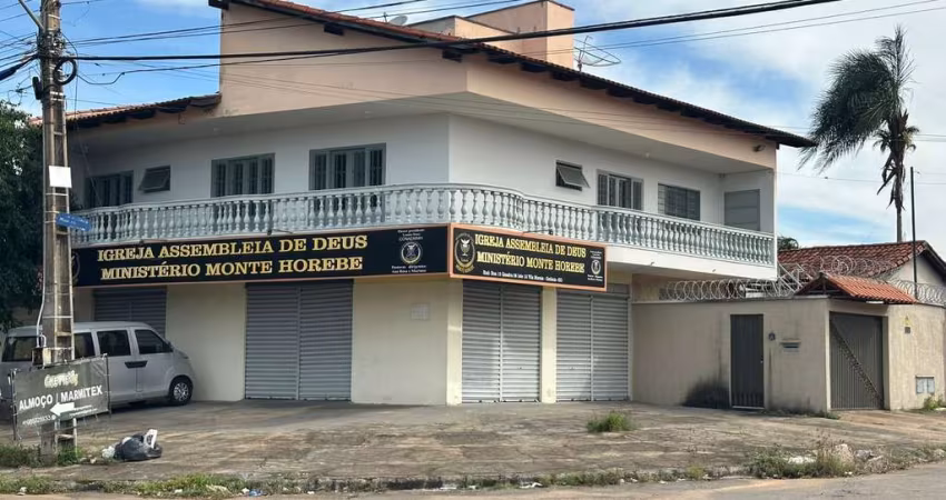 Sobrado com Ponto Comercial Sobrado com 4 Quarto(s) e 3 banheiro(s) à Venda, 292.59 por R$ 700.000 no setor Vila Morais AD25682