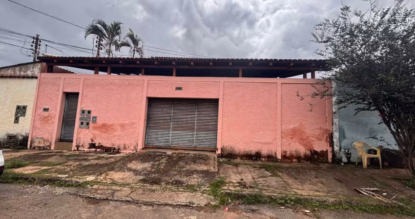 Casa Urias Magalhães Casa de Rua com 3 Quarto(s) e 2 banheiro(s) à Venda, 360 por R$ 550.000 no setor Setor Urias Magalhães AD25804