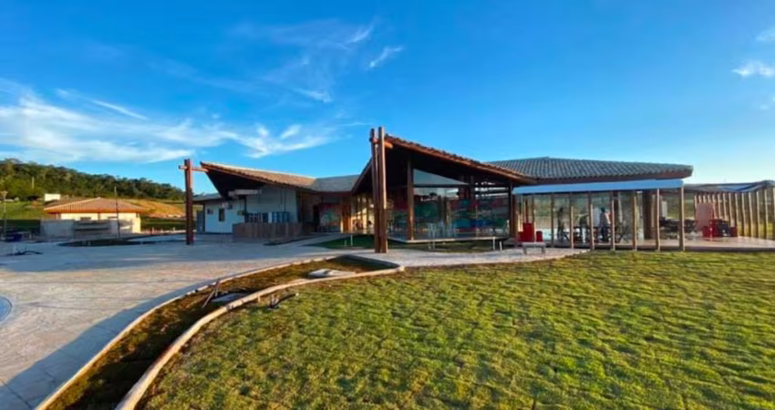 ESCARPAS  DO LAGO CORUMBÁ  IV . Lote à Venda, 1070 por R$ 750.000 no setor Vila Piaui AD26513