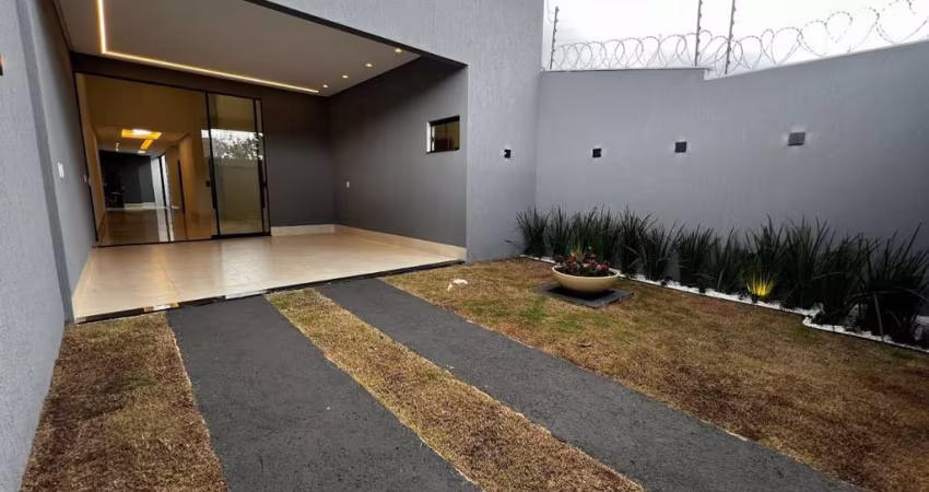 Casa Térrea 3 Quartos com Piscina Vila Mariana Casa de Rua com 3 Quarto(s) e 3 banheiro(s) à Venda, 126 por R$ 700.000 no setor Vila Mariana IN26587