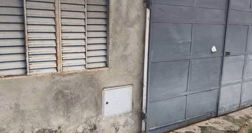 Casa Simples 03 Quartos 01 suíte  Casa de Rua com 2 Quarto(s) e 2 banheiro(s) à Venda, 99 por R$ 220.000 no setor Residencial Itamaracá VN26613