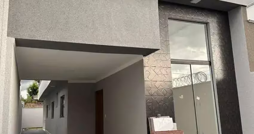 Casa no Vera Cruz Casa de Rua com 3 Quarto(s) e 2 banheiro(s) à Venda, 102 por R$ 390.000 no setor Conjunto Vera Cruz TA26819