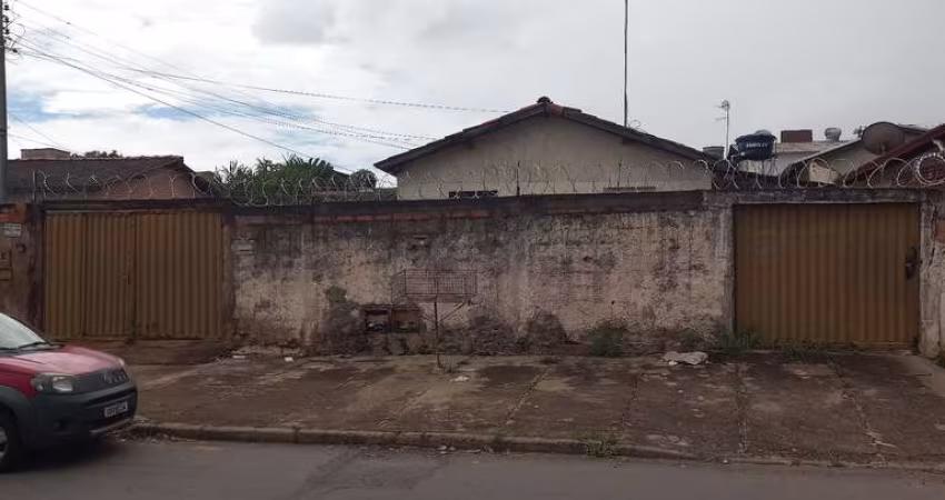 Lote Vila São Thomaz, a 300 metros do Buriti Shopping Lote à Venda, 429.3 por R$ 600.000 no setor Vila Sao Tomaz VN26931