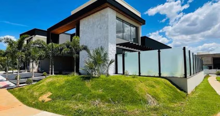 CASA DE  ALTO PADRÃO  Casa em Condomínio com 4 Quarto(s) e 5 banheiro(s) à Venda, 214 por R$ 2.499.000 no setor Jardim Cristal AD27424